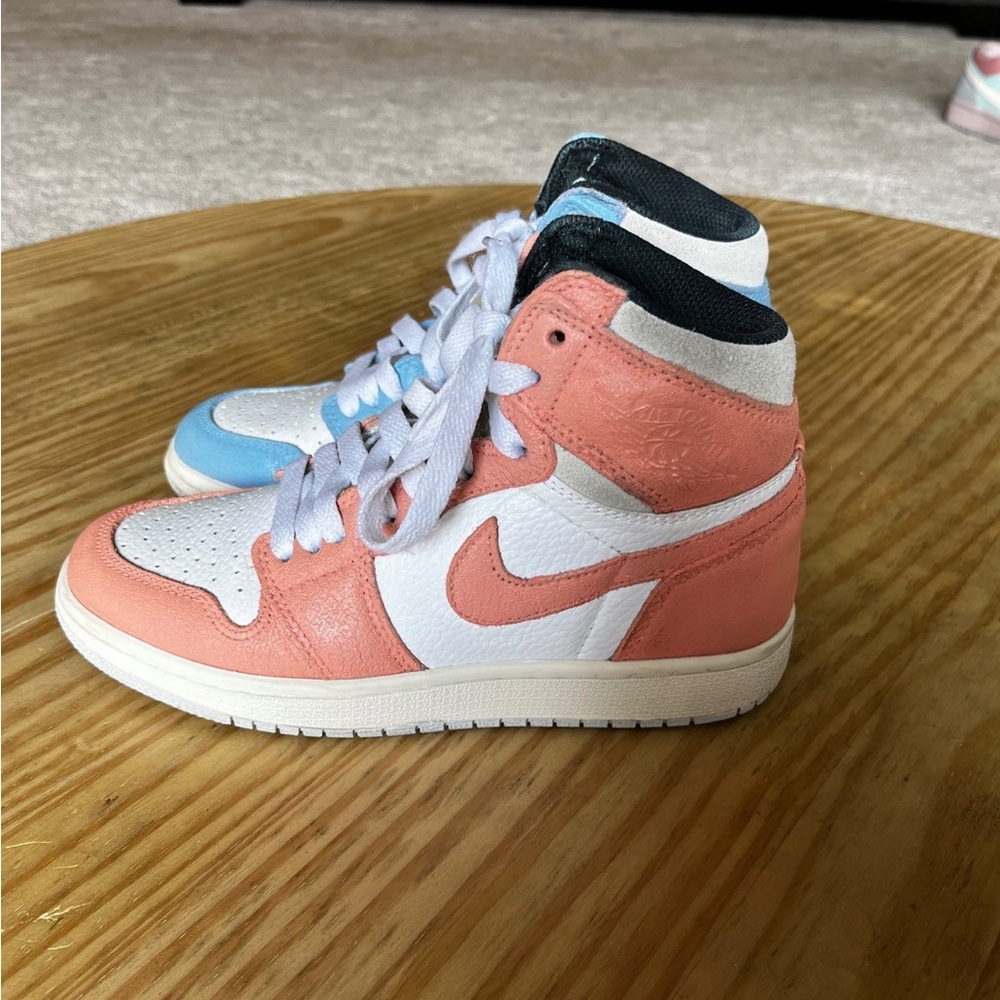 Jordan 1 pink and blue